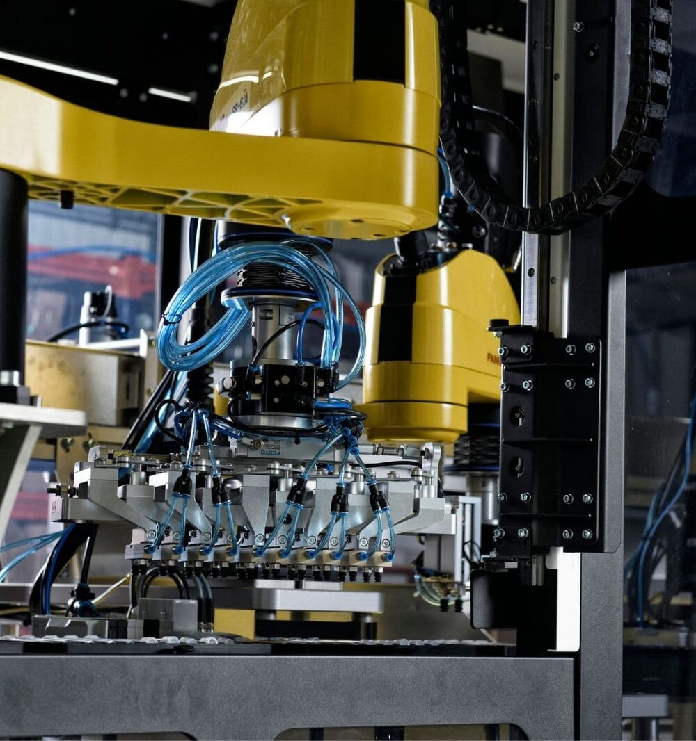 Overmaat Industrial Solutions high tech machine Overmaat Industrial Solutions high tech machine